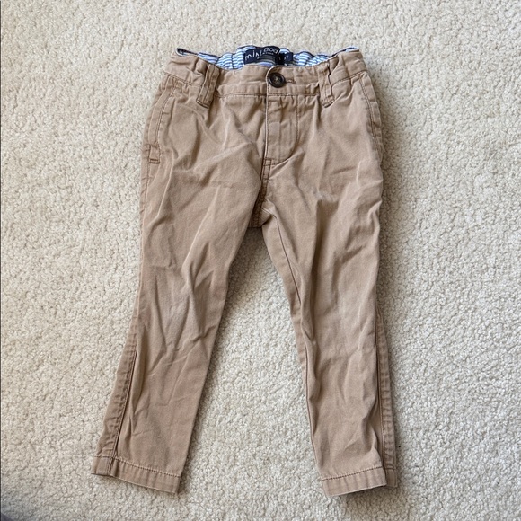 Mini Boden Other - Mini Boden khakis 2T